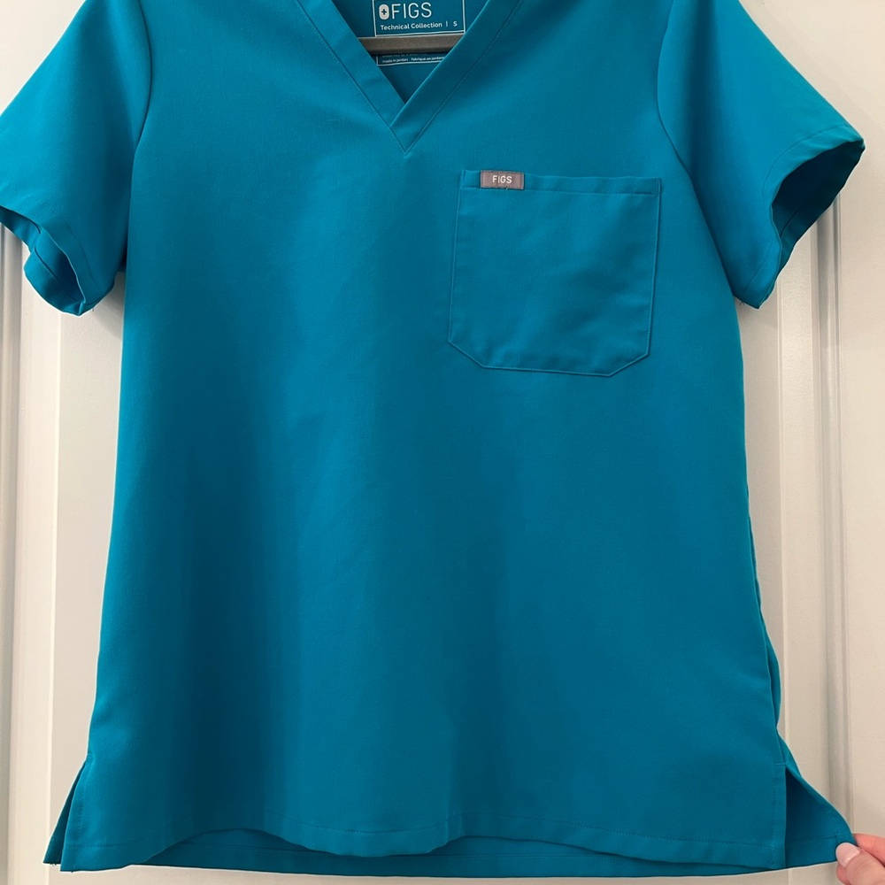 Figs Teal Short Sleeve top & bottom - sold together